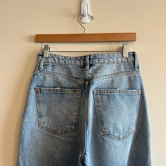 BDG Lightwash High Waisted Raw Hem Wide Leg Jean 27 - Picture 10 of 10